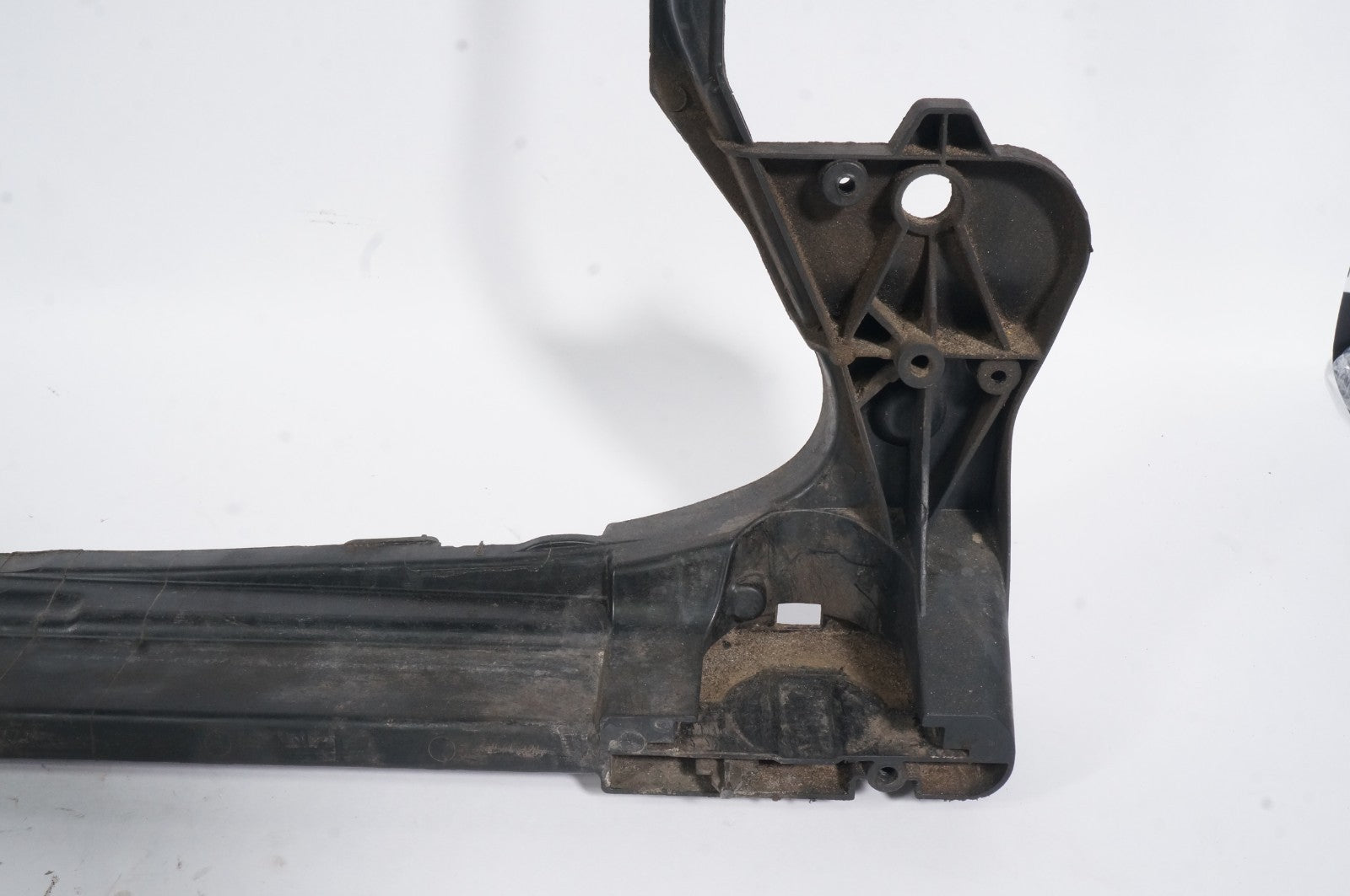 2012-2014 2016-2018 AUDI A7 QUATTRO - Radiator / CORE Support 4G0805594
