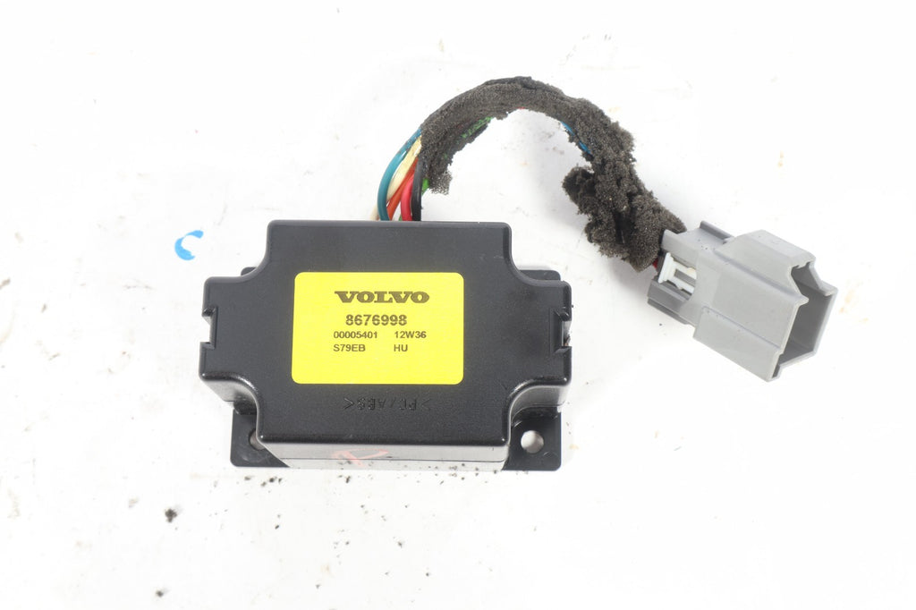 2006-2013  VOLVO C70 RADIO CONTROL UNIT OEM 8676998