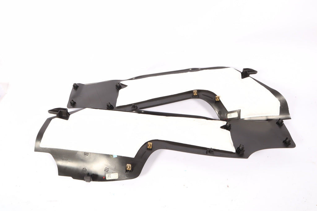2016-19 BUICK CASCADA LEFT SIDE FRONT FLOOR CONSOLE EXTENSION PANEL 13493530 OEM