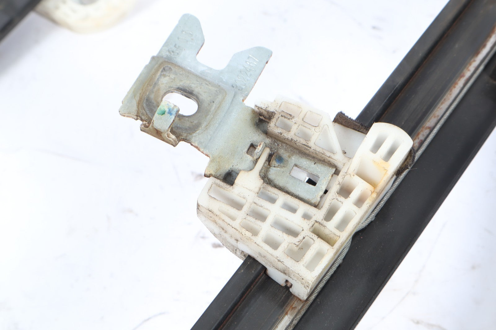 2013-2020 NISSAN PATHFINDER FRONT LEFT SIDE DOOR WINDOW REGULATOR W MOTOR OEM