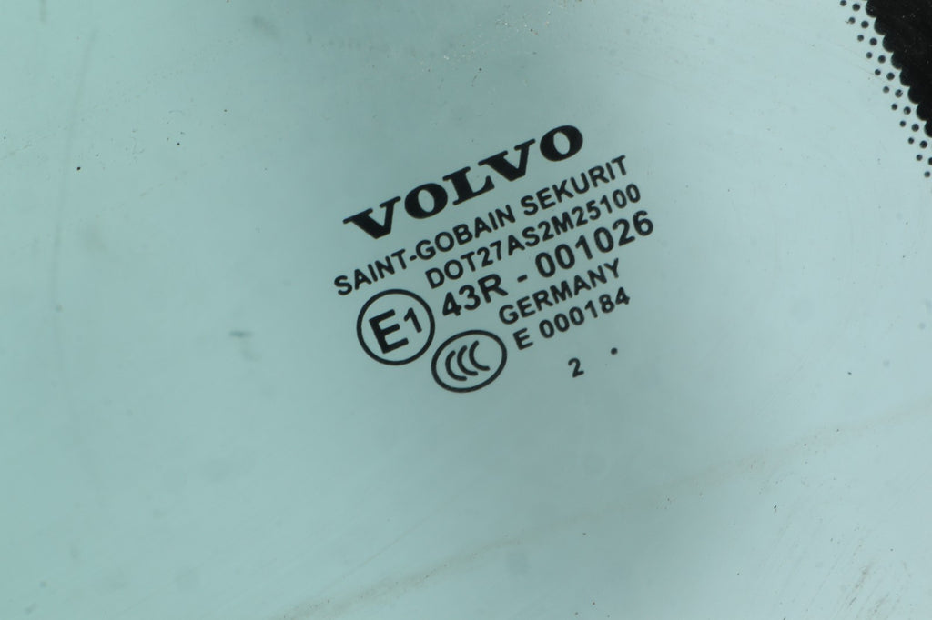2006-2013 VOLVO C70 REAR RIGHT SIDE QUARTER WINDOW GLASS ASSEMBLY WINDOW OEM