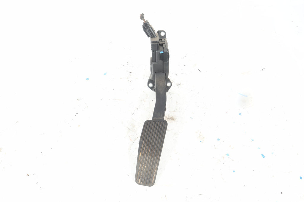 2008-2016 CHRYSLER TOWN COUNTRY CARAVAN GAS ACCELERATOR PEDAL OEM 05281225AA