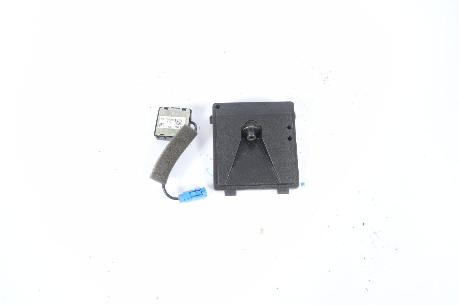 2016–2019 BUICK CASCADA REAR  VIEW BACKUP CAMERA MODULE OEM 42399435