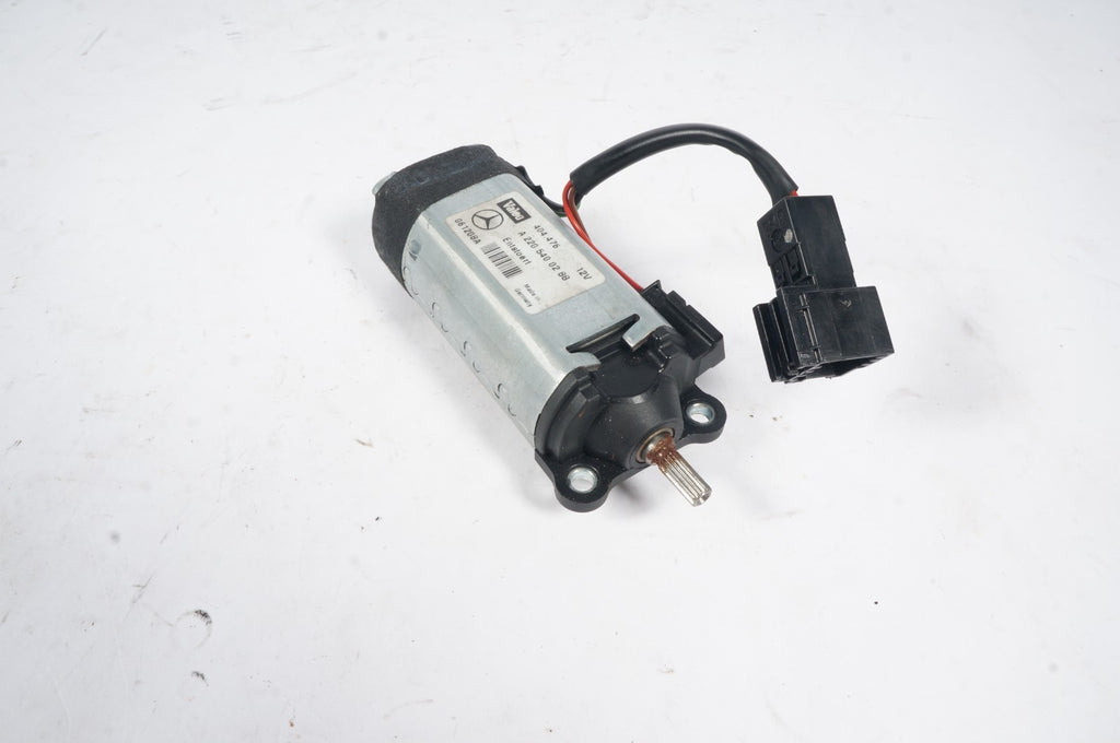 Mercedes W211 W220 W209 Wheel Steering Column Drive Motor Tilt Motor 2205400288