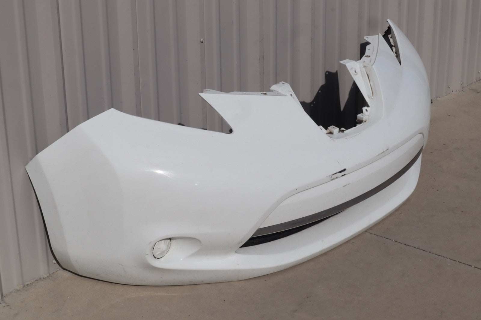 2013-2017 NISSAN LEAF FRONT BUMPER COVER OEM 62022-3NF0H ONLY PICK UP!!!