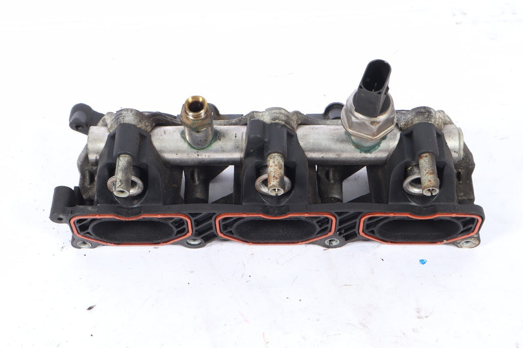 2010 AUDI Q5 3.2L CALB FSI ENGINE LEFT LOWER INTAKE MANIFOLD DIFFUSER OEM