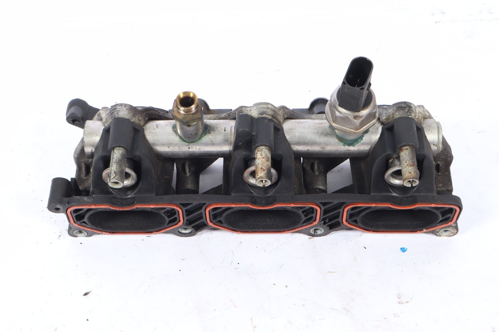 2010 AUDI Q5 3.2L CALB FSI ENGINE LEFT LOWER INTAKE MANIFOLD DIFFUSER OEM