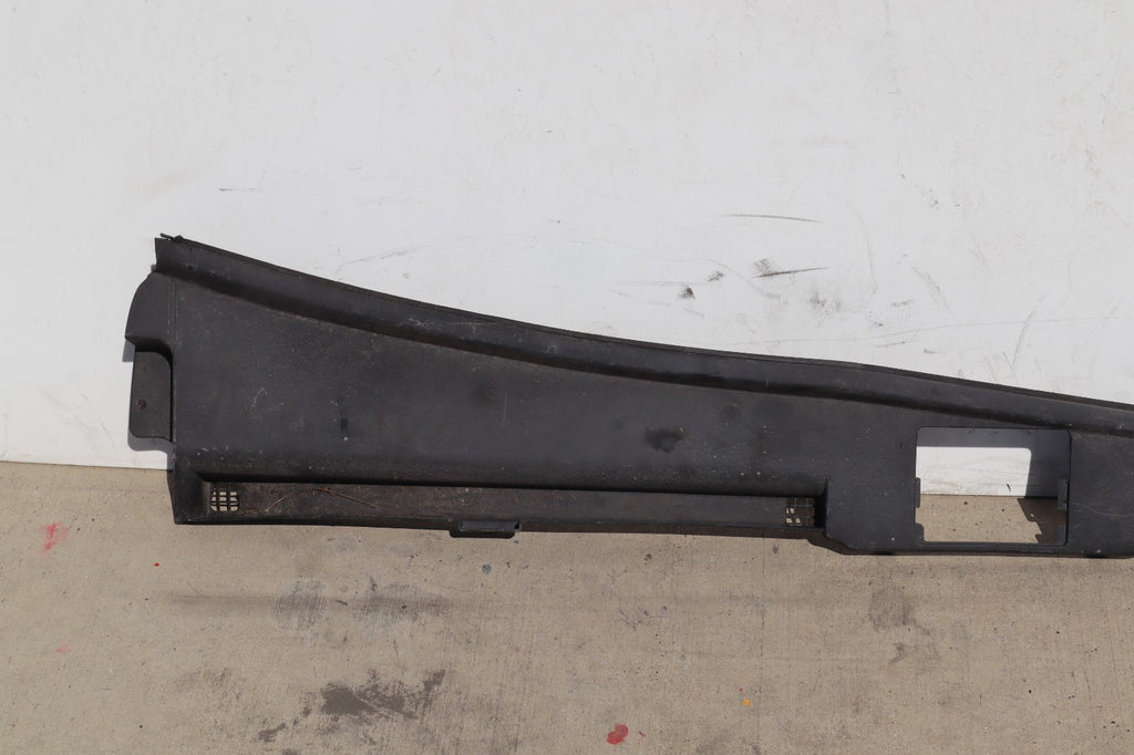 2011-2014 AUDI Q5 SQ5 FIREWALL ENGINE BAY COWL COVER 8R1819447A OEM