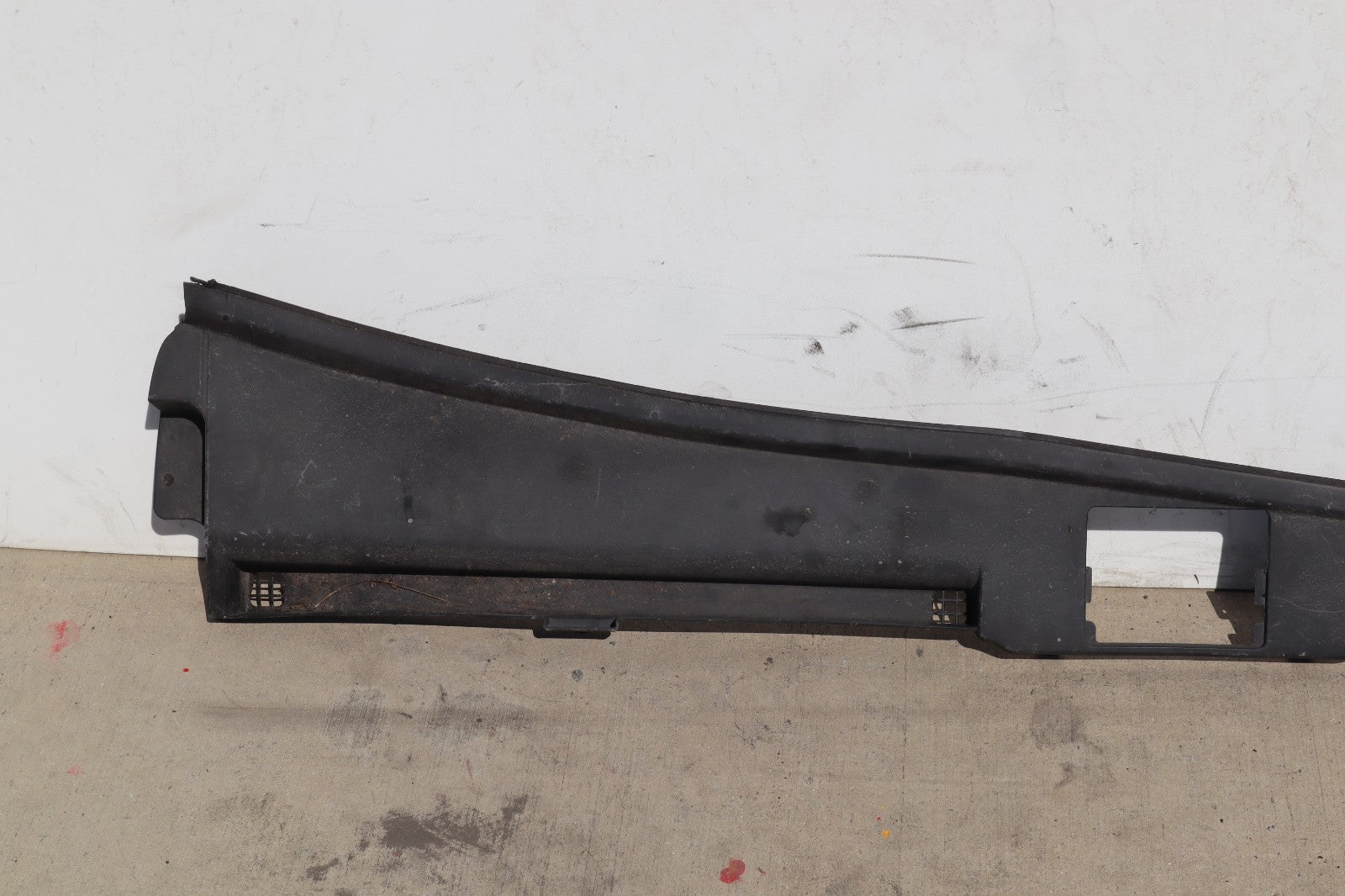 2011-2014 AUDI Q5 SQ5 FIREWALL ENGINE BAY COWL COVER 8R1819447A OEM
