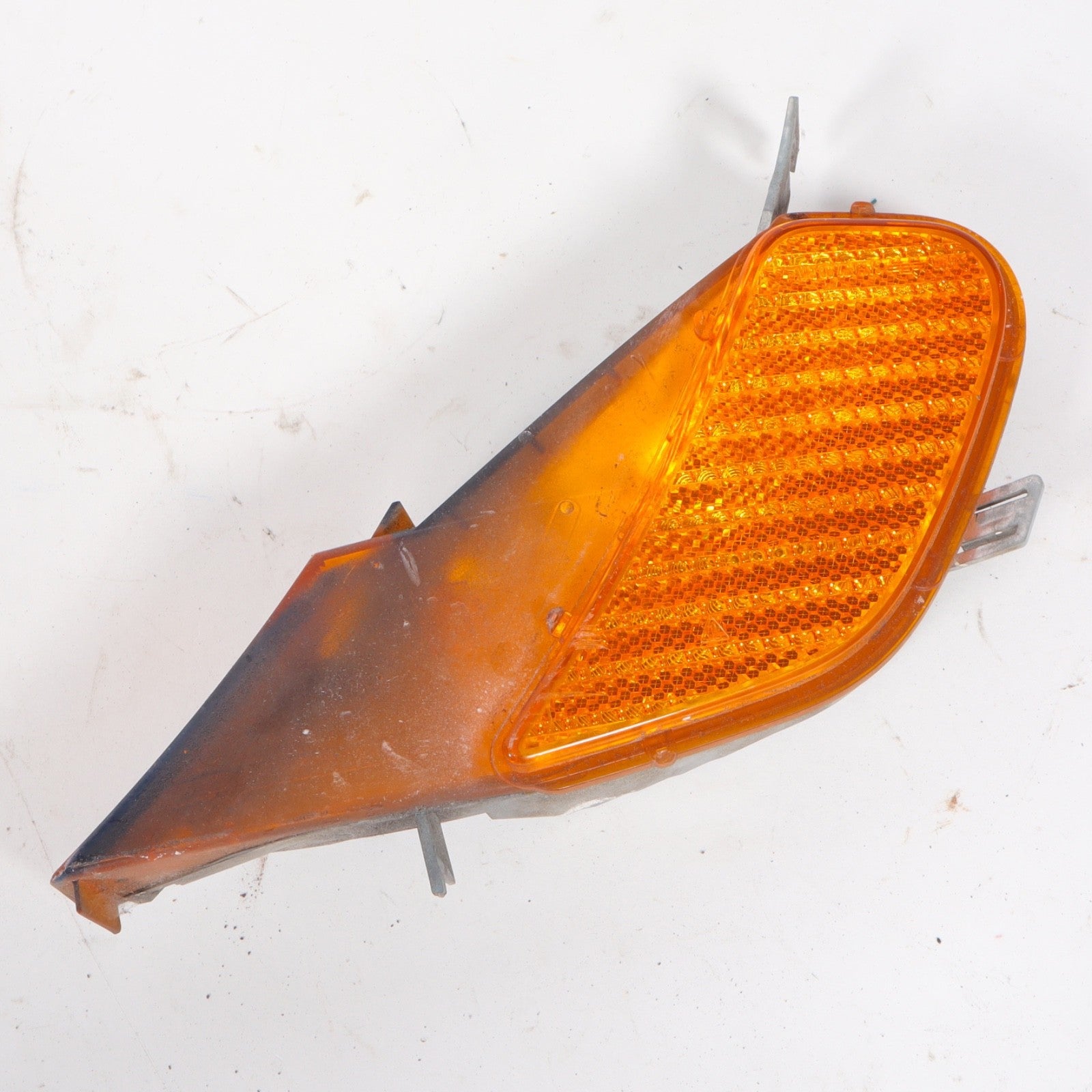 03-06 Porsche Cayenne 955 Front Left Driver Side Marker Light 7L5945071A OEM