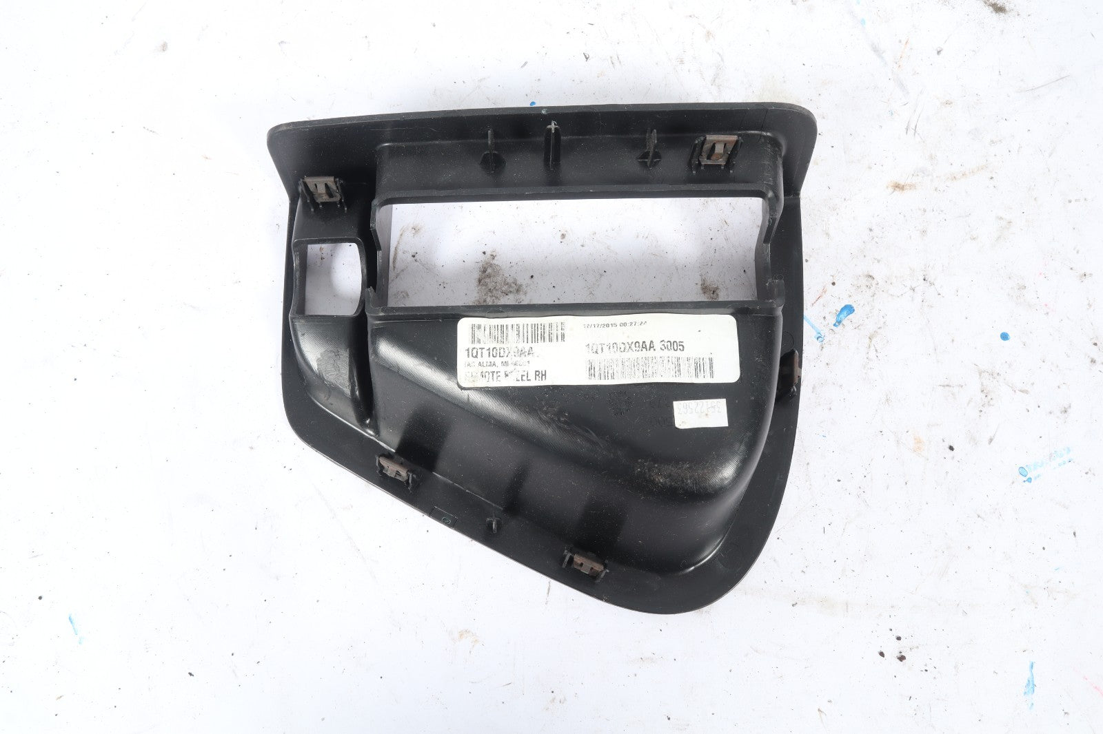 2011-2020 DODGE GRAND CARAVAN TOWN & COUNTRY REAR DOOR TRIM ELEMENT 1QT10DX9AA