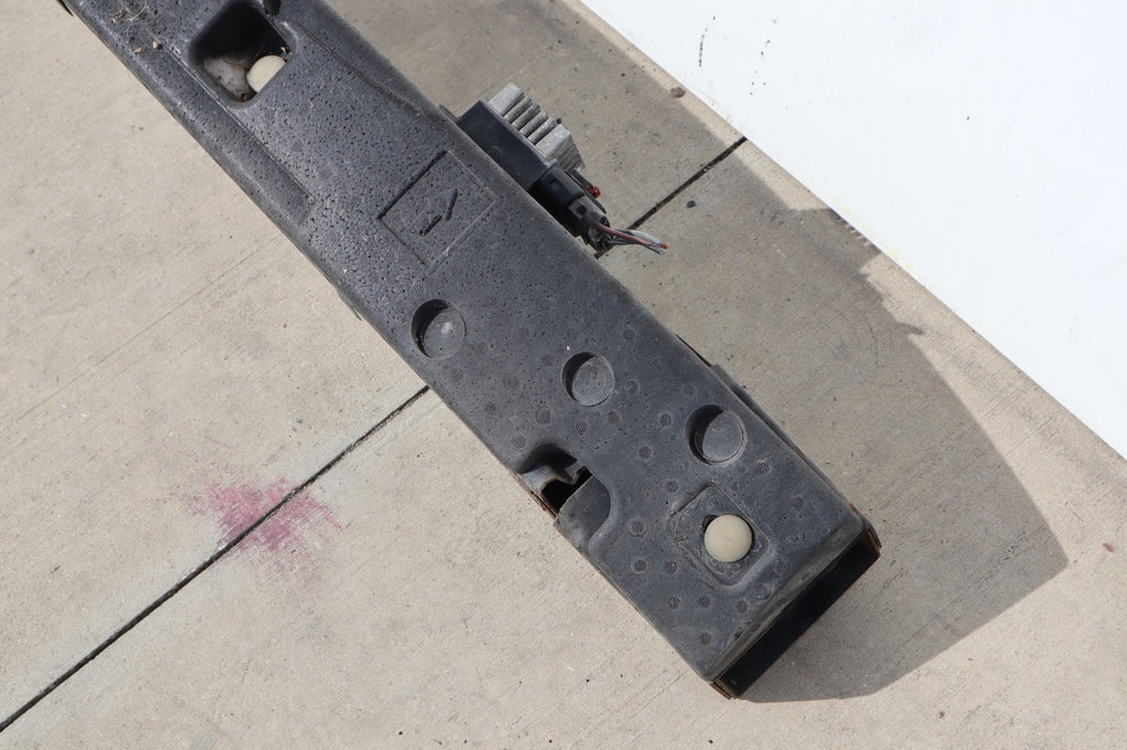 2001-2006 CHRYSLER TOWN & COUNTRY FRONT BUMPER REINFORCEMENT OEM