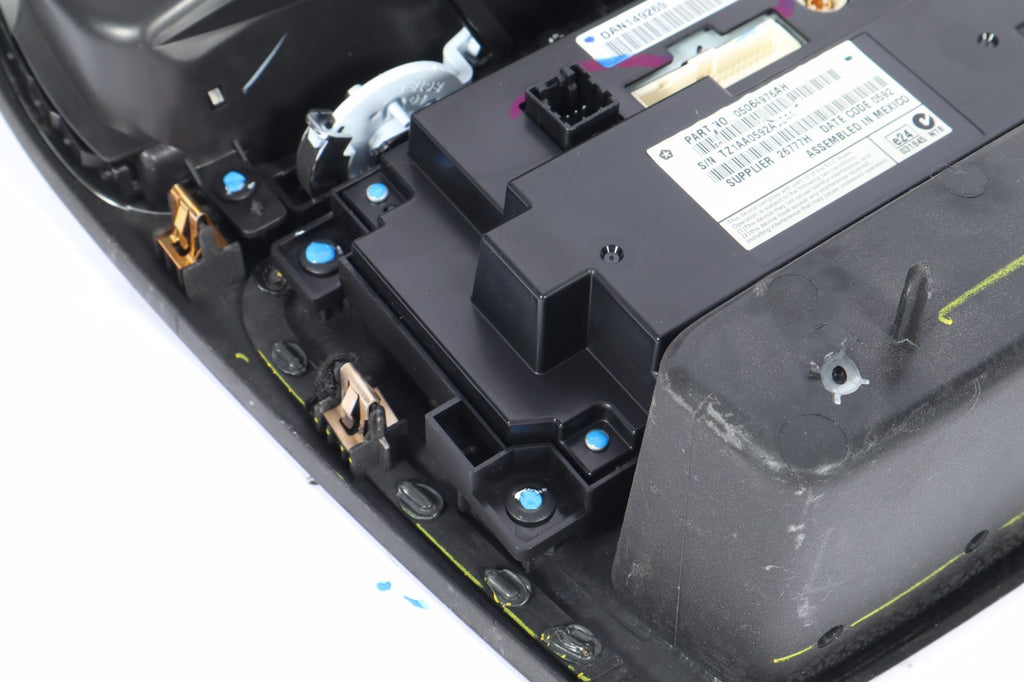 2011-2014 DODGE JOURNEY DASHC VENT CONTROL 05064976AH OEM