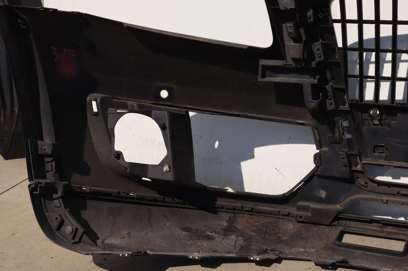 2009-2012 AUDI Q5 FRONT BUMPER COVER OEM ONLY PICK UP!!!