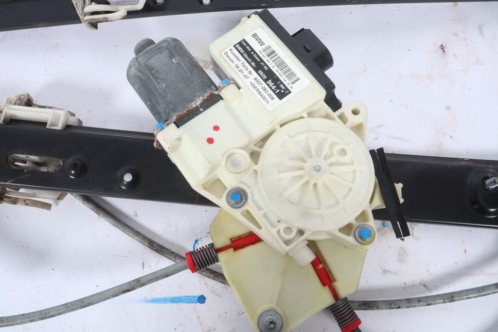 2004-2010 BMW X3 FRONT RIGHT WINDOW REGULATOR OEM 6925964