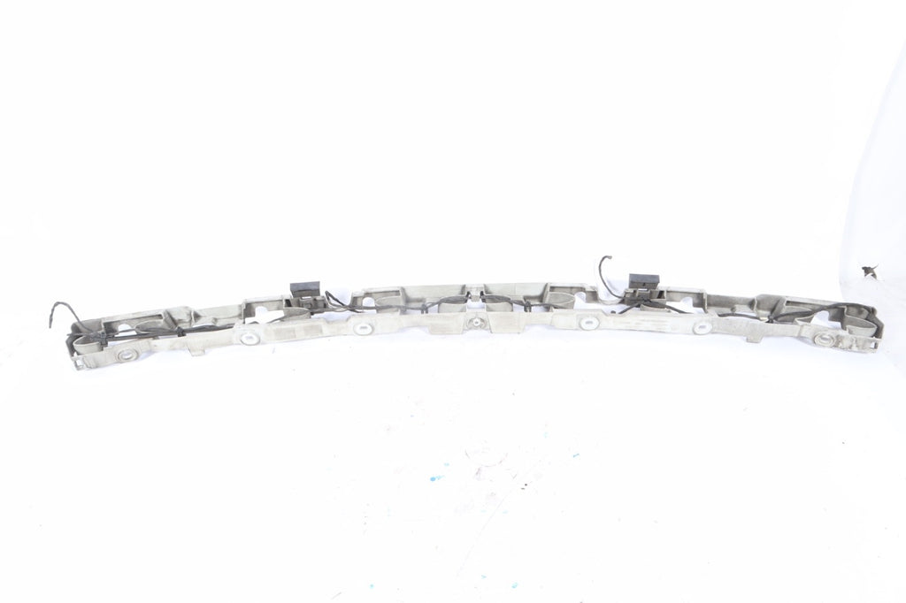 2004 - 2010 BMW X3 E83  REAR CENTER BUMPER MOUT BRACKET 3414404 OEM