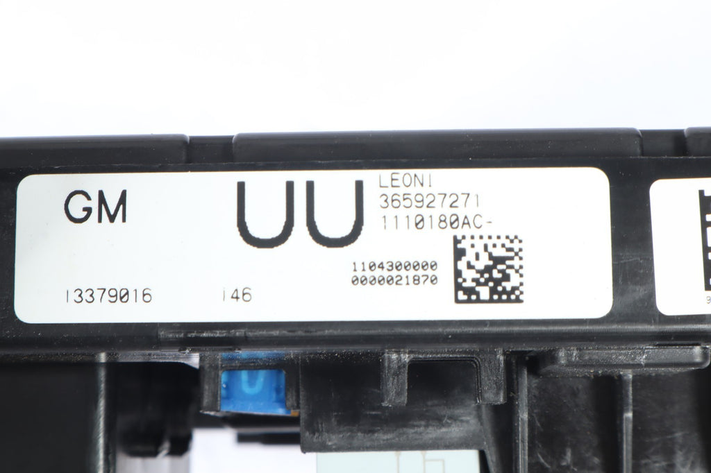 2016–2019 BUICK CASCADA BATTERY FUSE TERMINAL BLOCK OEM 365927271