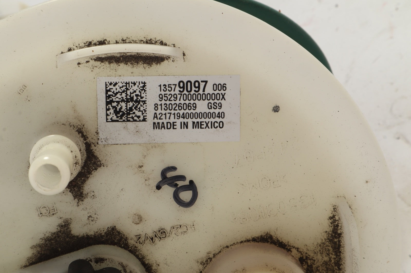 2016–2019 Buick Cascada Fuel Pump Assembly Gas Tank Module OEM 13579097