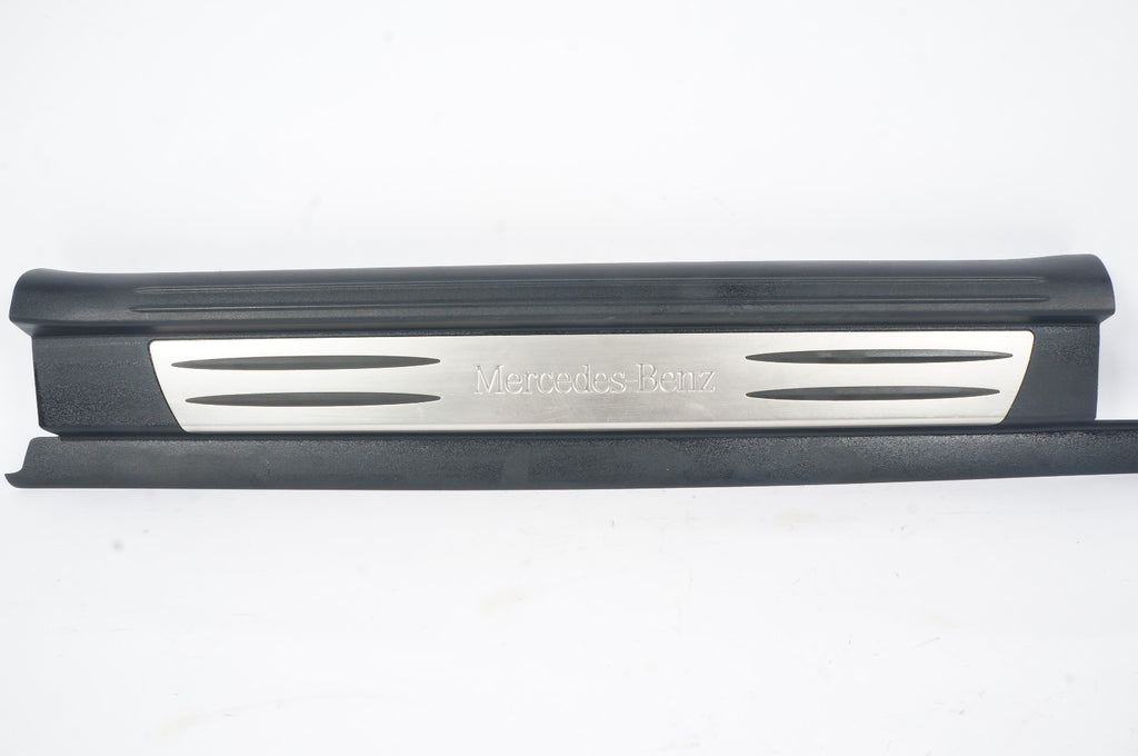05-11 Mercedes R171 SLK280 SLK300 Door Step Sill Right Passenger Side OEM