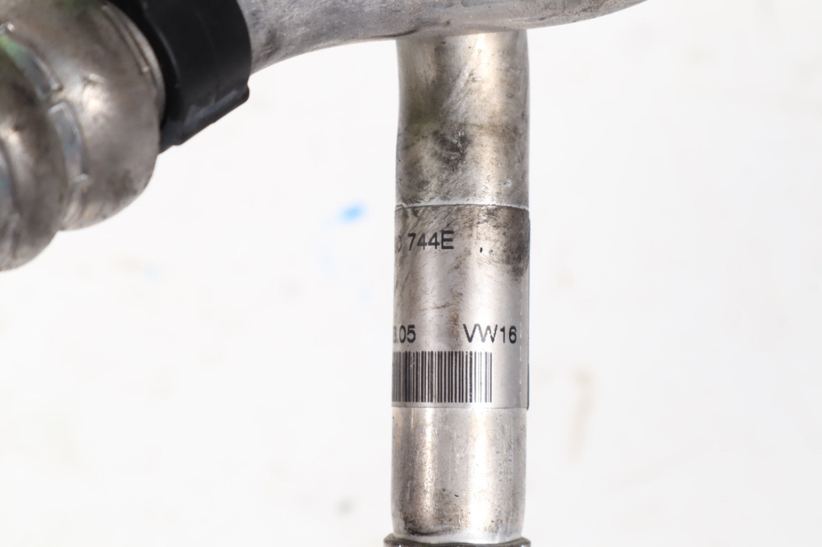 2005 PORSCHE CAYENNE 955 AIR CON PIPE 7L0820744G OEM
