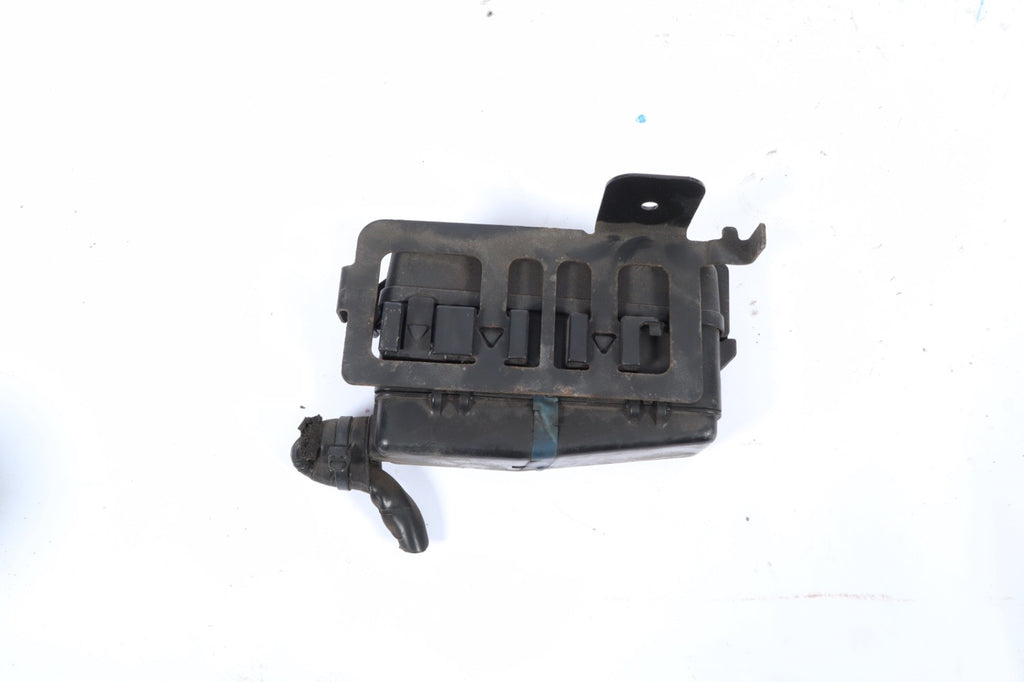 2010 MAZDA CX-9 FRONT RELAY FUSE BOX OEM