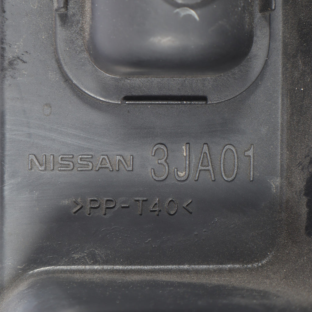 2013-2016 NISSAN PATHFINDER UPPER AIR INTAKE DUCT OEM