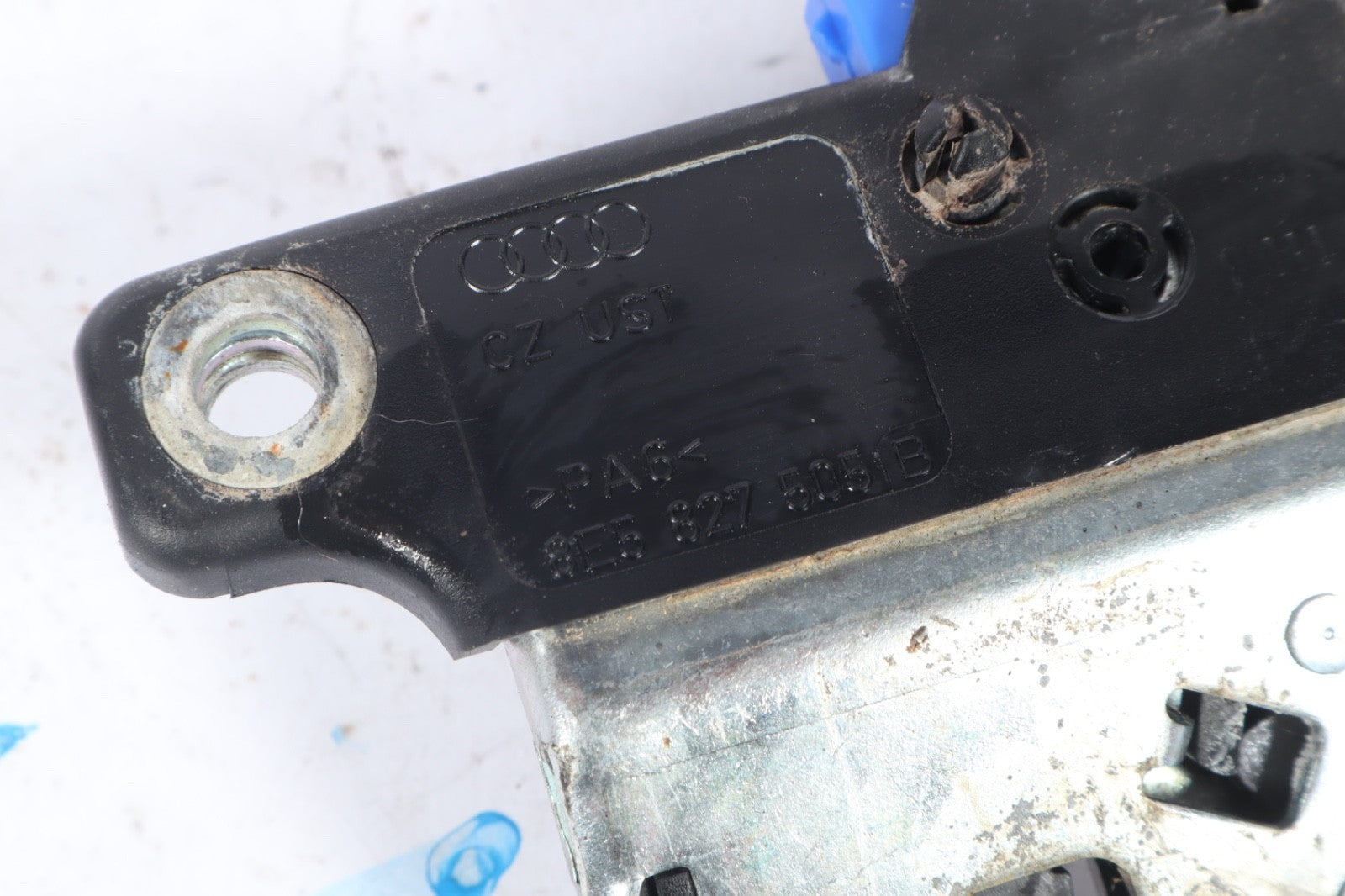 2002-05 Audi A4 S4 B6 Trunk Latch Actuator Lock OEM 8E5827505B