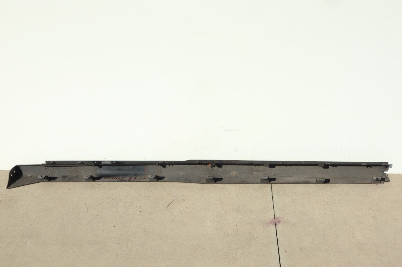 2012-2016 DODGE GRAND CARAVAN ROCKER PANEL SKIRT MOLDING DRIVER SIDE LEFT OEM