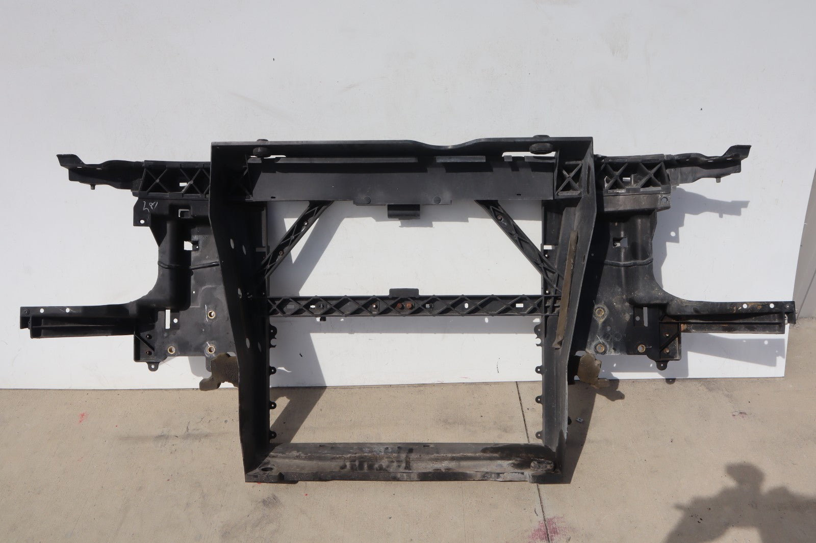 2010-2015 NISSAN ARMADA TITAN RADIATOR CORE SUPPORT  OEM ONLY PICK UP!!!