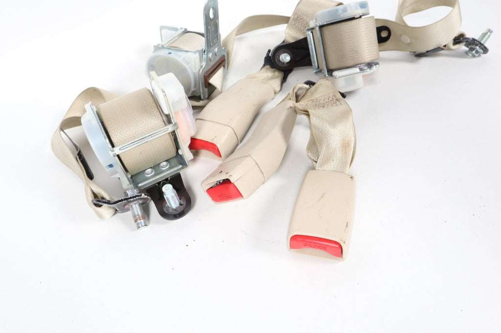 2016 - 2020 Nissan Maxima Rear Left & Right Center Seatbelt Retractor SET OEM