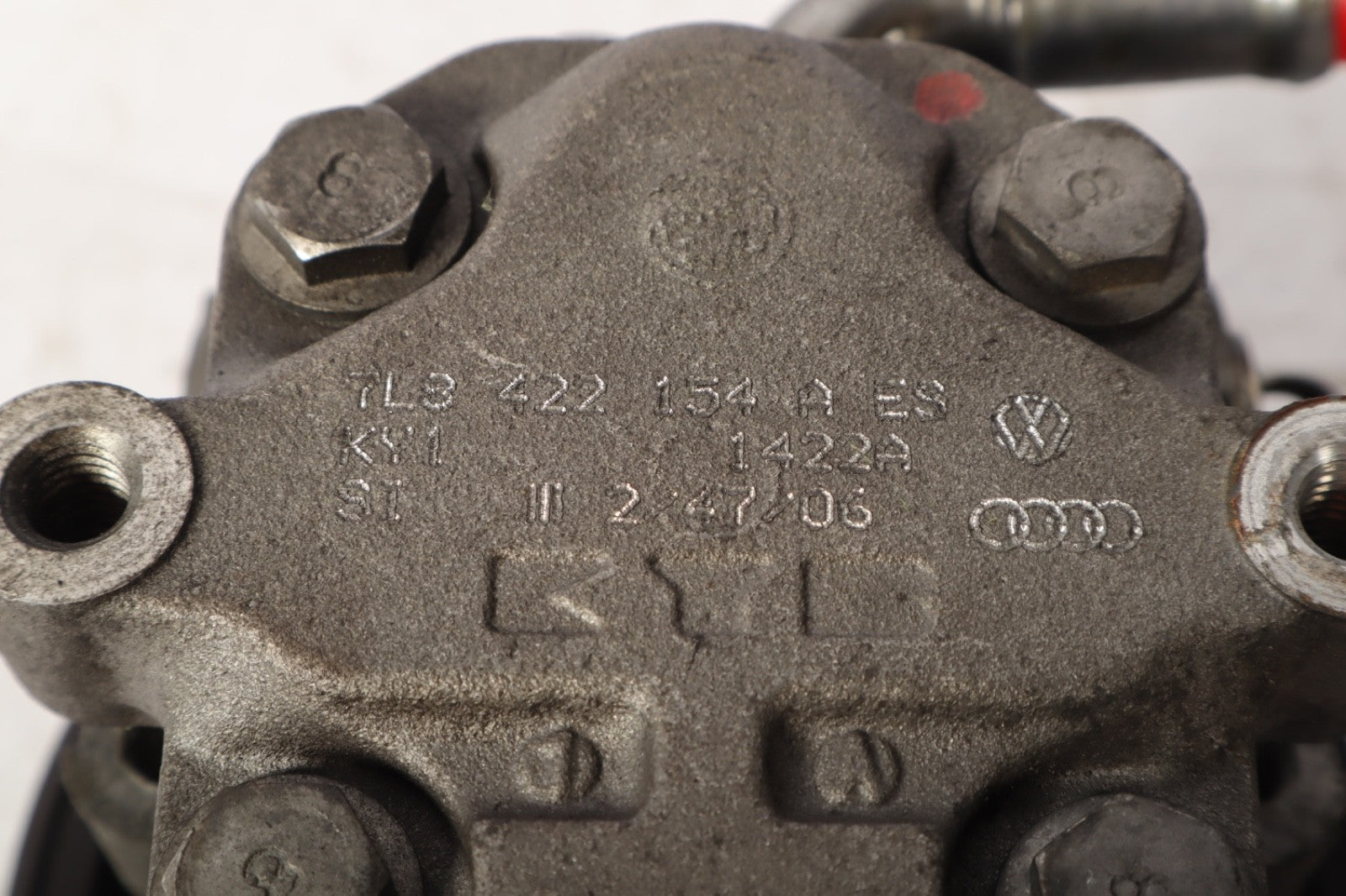2007-2015 Audi Q7 3.0L 3.6L Gasoline Power Steering Pump OEM