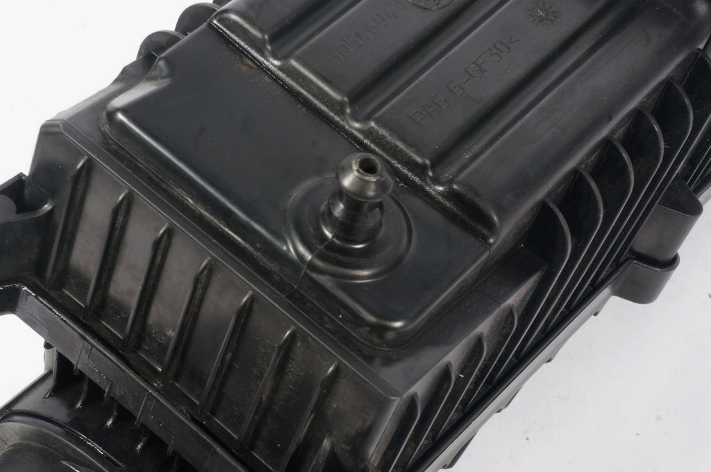 2018-2025 ALFA ROMEO STELVIO 2.0L ENGINE AIR CLEANER HOUSING COVER OEM 50546941