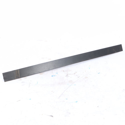 2003-2012 RANGE ROVER RIGHT PASSENGER REAR DOOR WINDOW BELT REVEAL MOLDING OEM