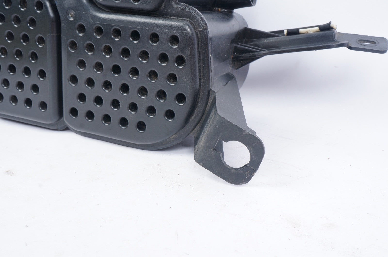 2008-16 Audi A4 S4 A6 A7 RS5 Gas Fuel Vapor Charcoal Filter Canister 8K0201801C