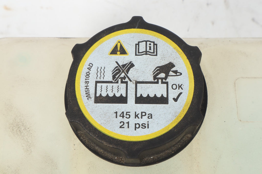 2006-2013 VOLVO C30 C70 ENGINE COOLANT RESERVOIR TANK 3M5H-8100-AD OEM