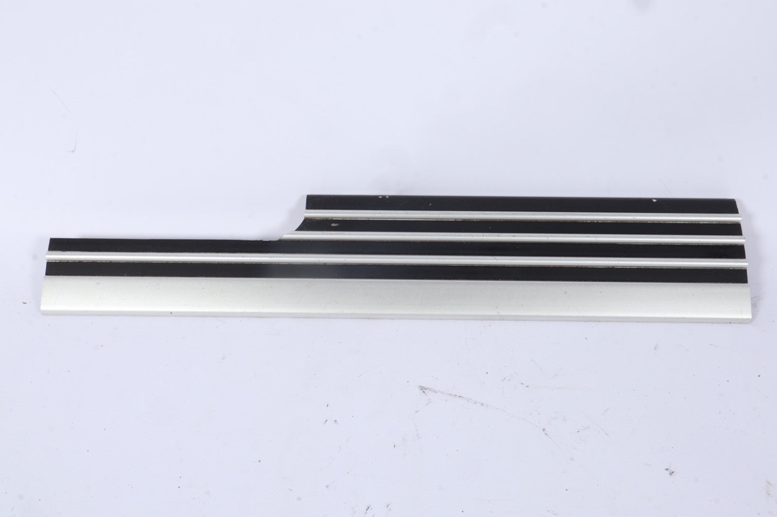 2006-2009 Land Rover Range Rover Front Left Side Door Sill Scuff Panel OEM
