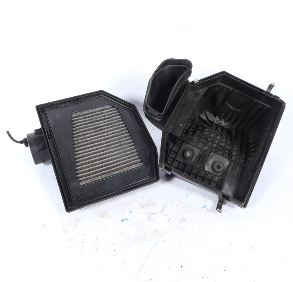 2007-2010 BMW X3 AIR INTAKE CLEANER FILTER BOX MAF SENSOR 70314037 OEM