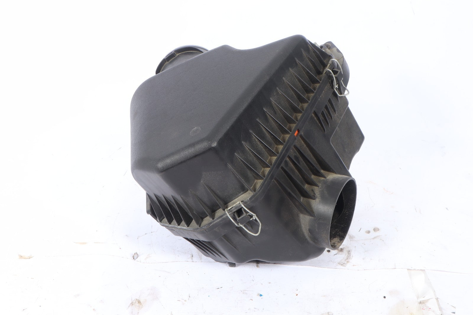 2008-2020 DODGE GRAND CARAVAN AIR CLEANER BOX ASSEMBLY 04861729AB OEM