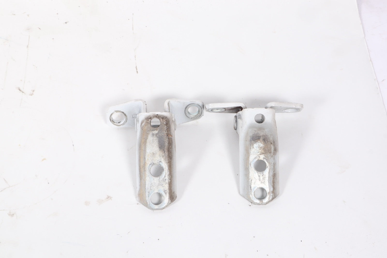 2007-2020 MITSUBISHI OUTLANDER FRONT LEFT SIDE DOOR HINGE SET OF 2 OEM