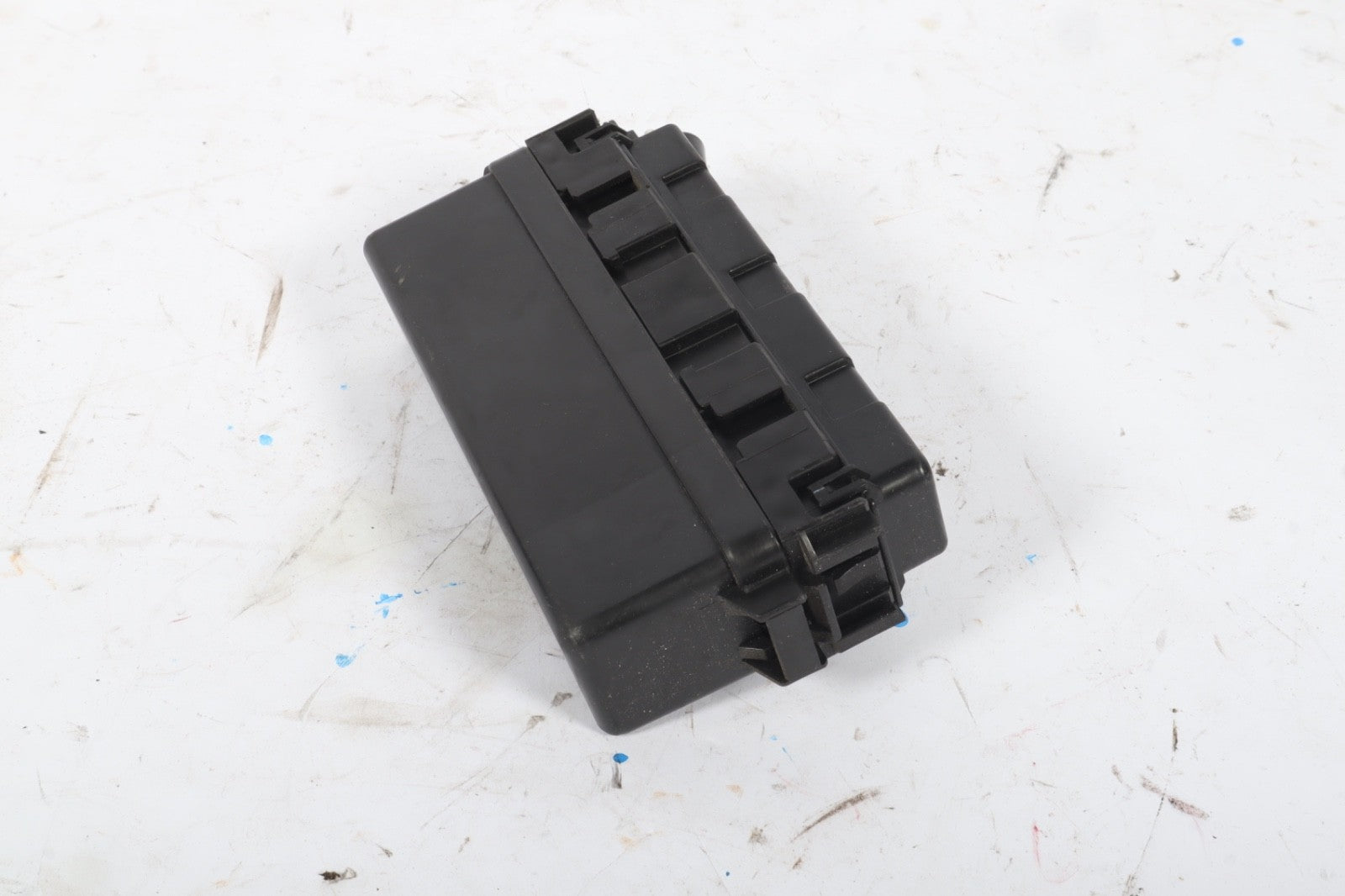2019 CHEVROLET SONIC FUSE BOX RELAY RELAYS OEM