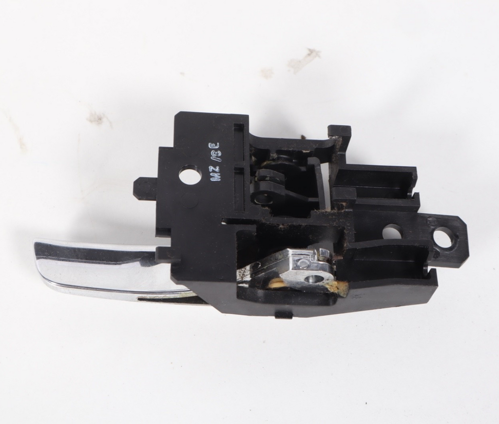 2011-2023 MITSUBISHI OUTLANDER SPORT FRONT LEFT INTERIOR DOOR PANEL HANDLE OEM