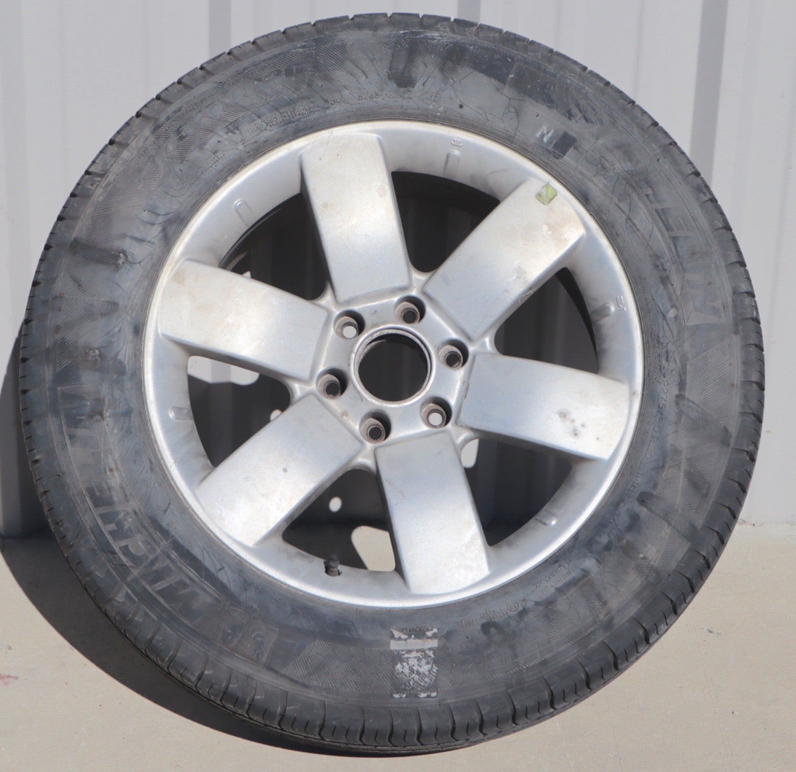 2021 - 2023 NISSAN ARMADA SPARE TIRE  OEM ONLY PICK UP!!!