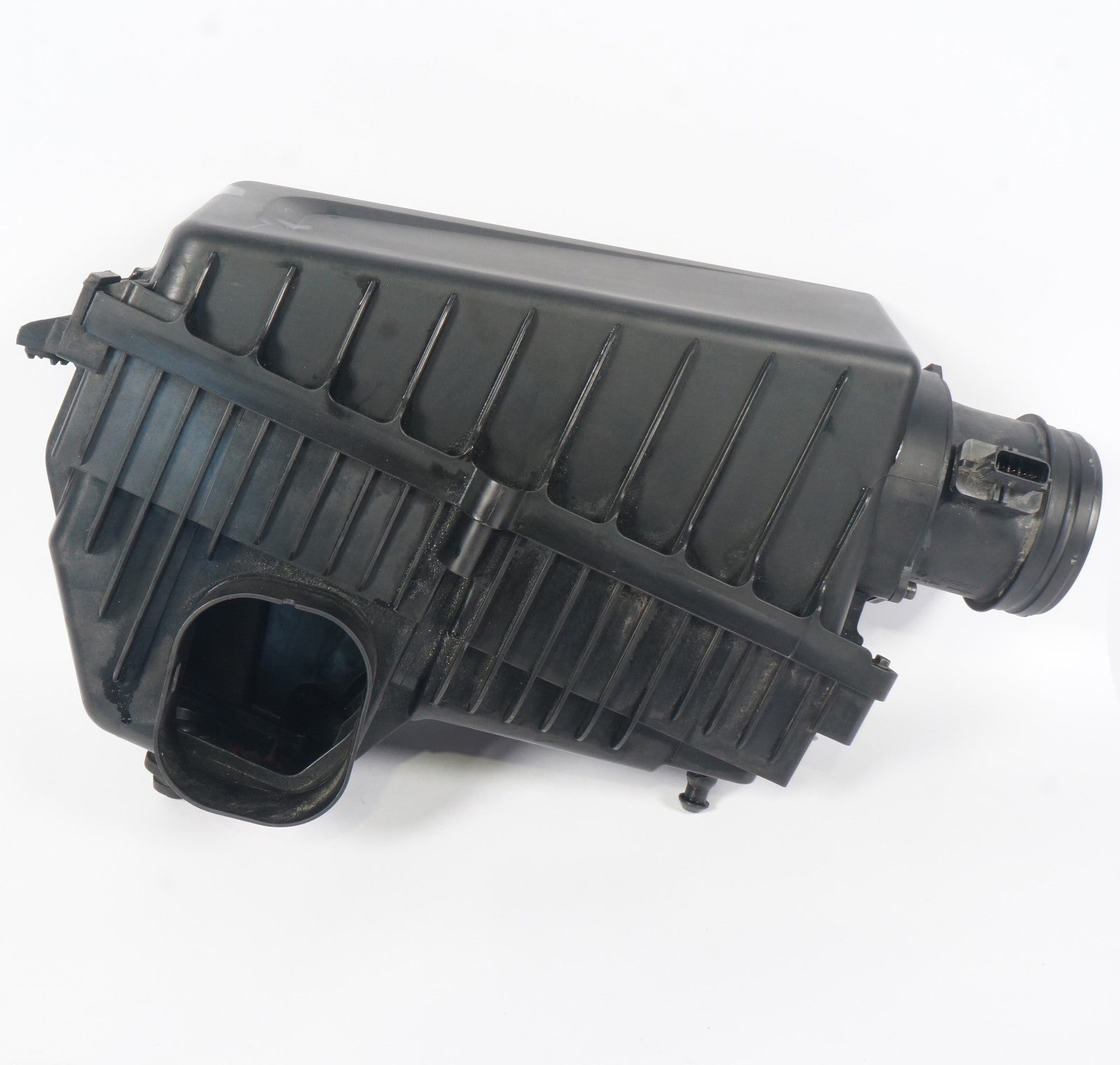 2018-2025 ALFA ROMEO STELVIO 2.0L ENGINE AIR CLEANER HOUSING COVER OEM 50546941