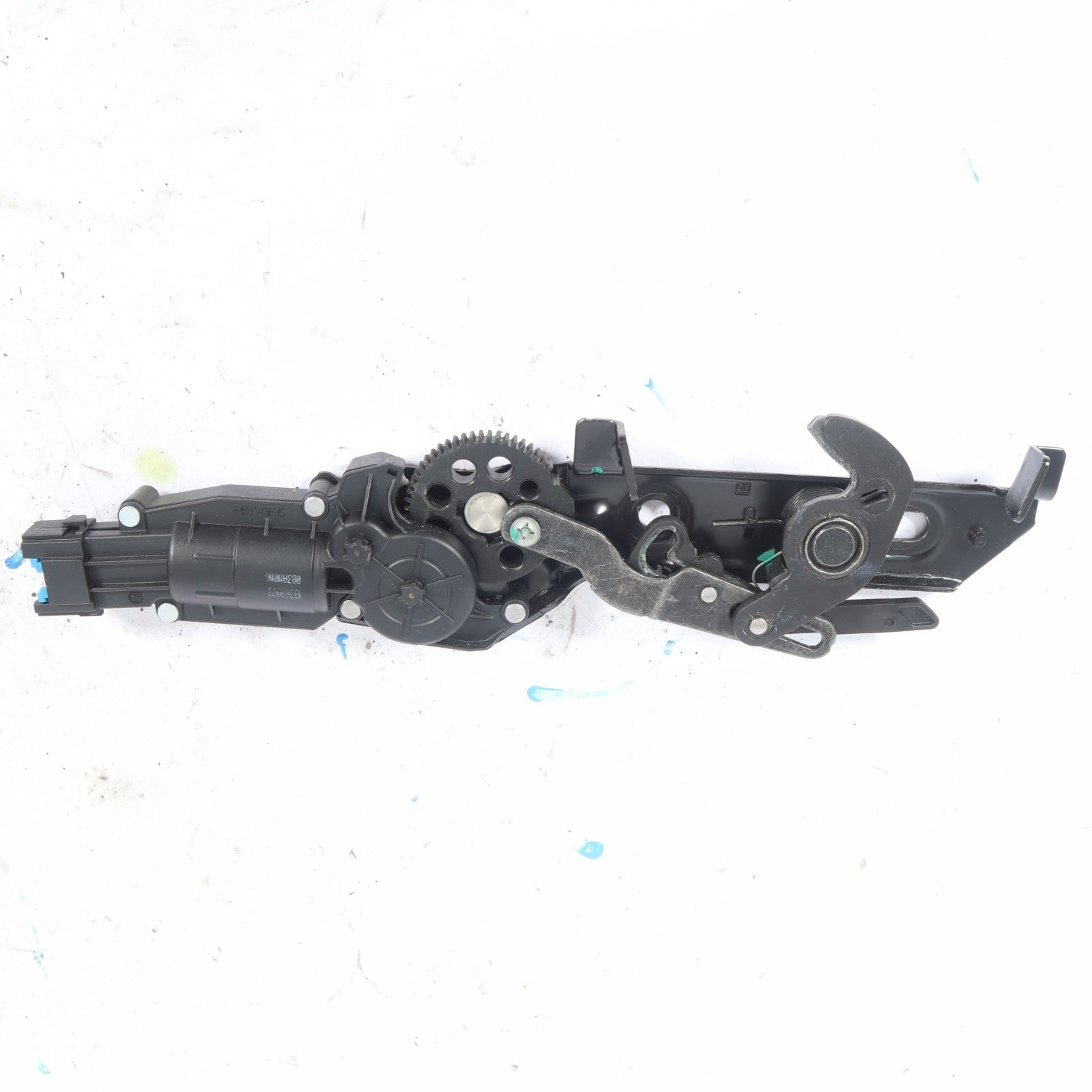 2016–2019 BUICK CASCADA CONVERTIBLE TOP STOWAGE COMPARTMENT LATCH OEM 13369973