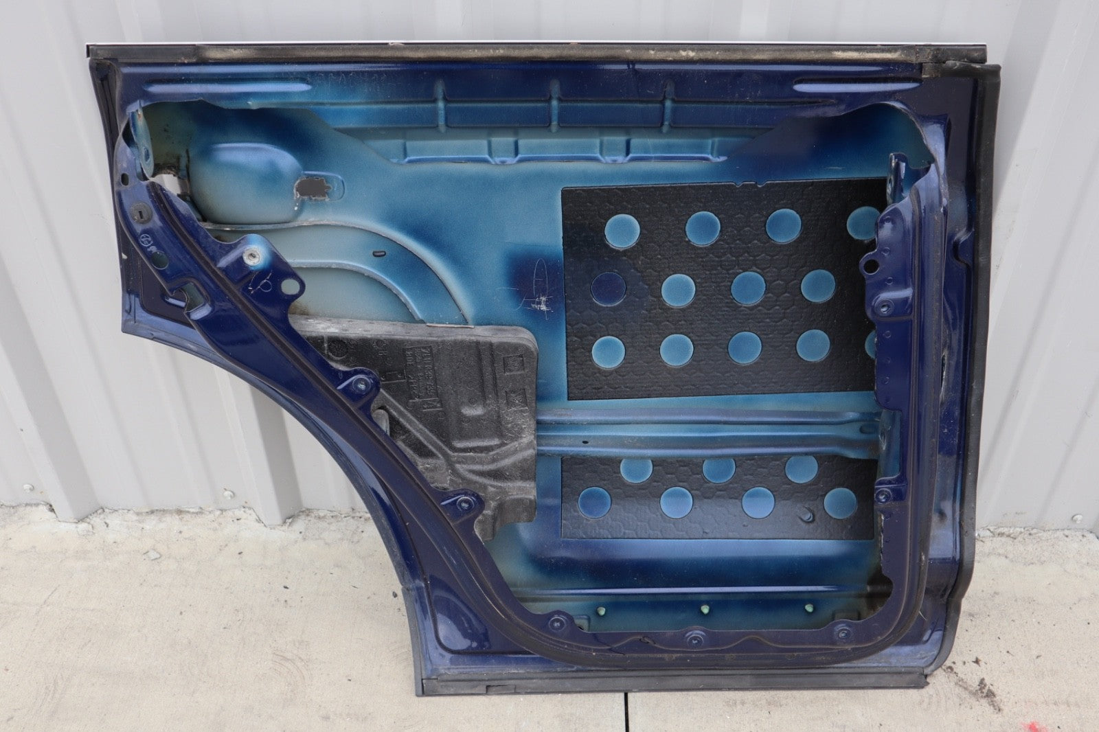 2003-2010 PORSCHE CAYENNE REAR LEFT LH DRIVER SIDE DOOR SHELL BLUE USED OEM