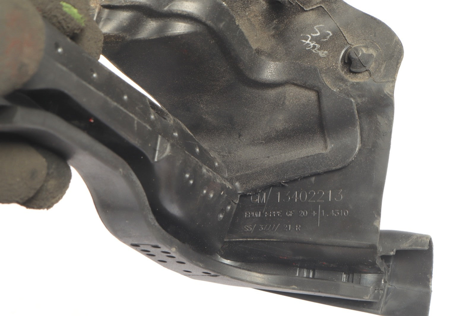 2016–2019 Buick Cascada Rear Right Quarter Window Seal OEM 13402213