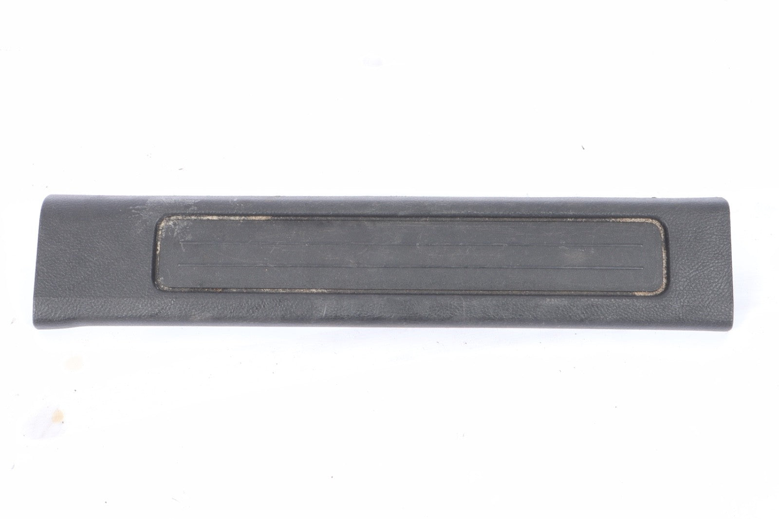 2010 - 2013 FORD TAURUS RH PASSENGER FRONT SILL SCUFF PLATE OEM