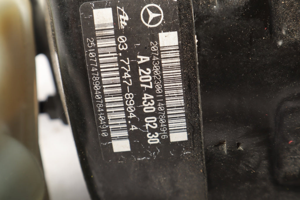 10-17 Mercedes W207 E350 Coupe Master Cylinder Power Brake Booster OEM