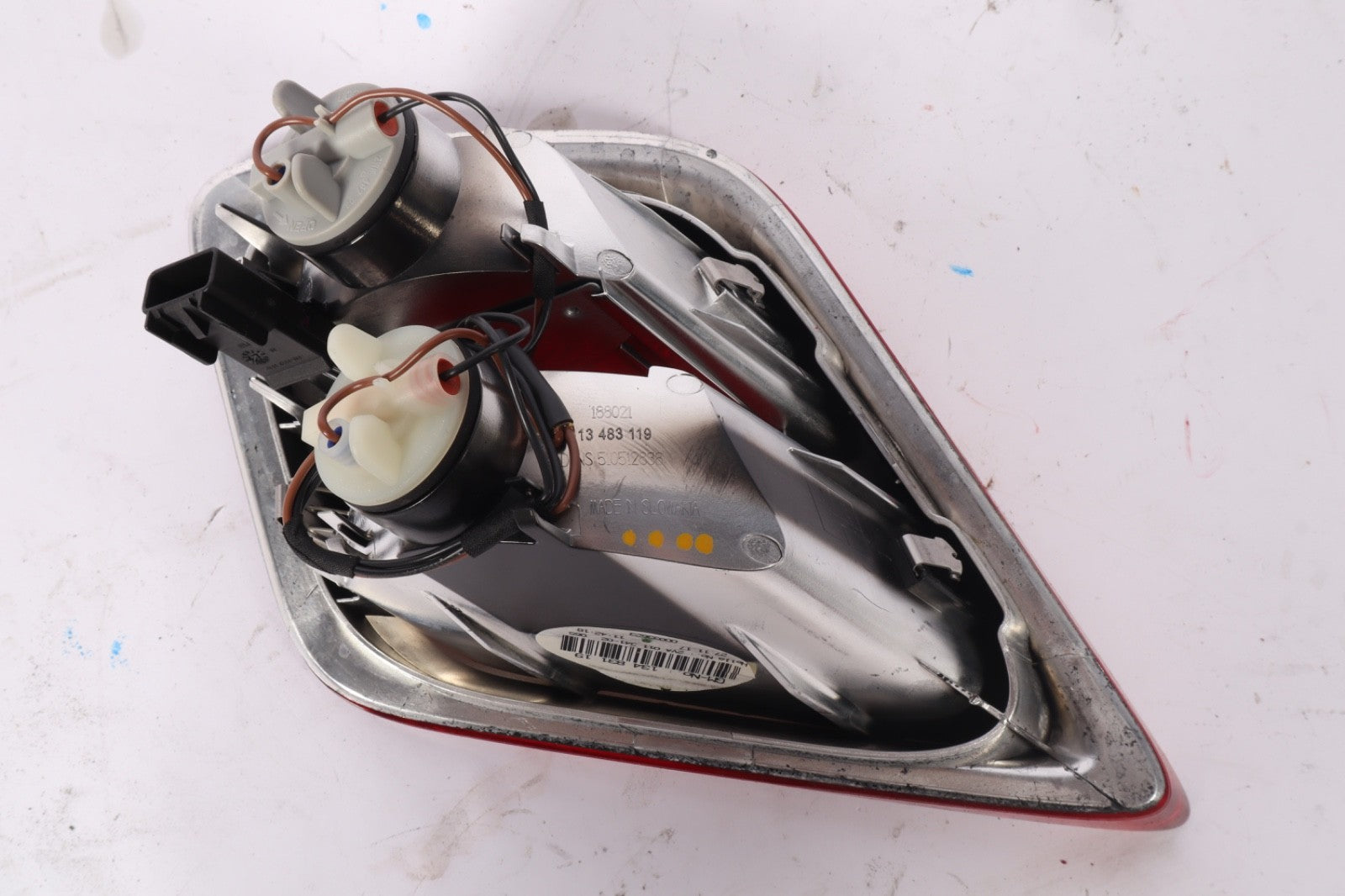2016–2019 BUICK CASCADA LEFT DRIVER INNER TRUNK TAILLIGHT OEM  13483119