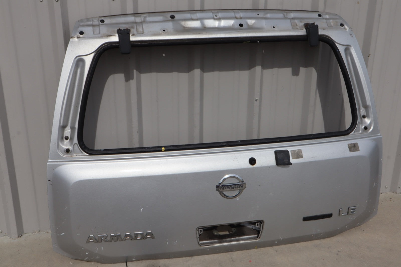 2004-2015 NISSAN ARMADA LIFTGATE TRUNK SHELL SILVER OEM